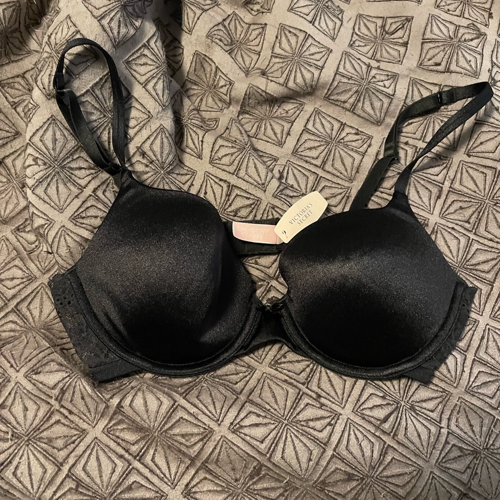 NWT VS Bra